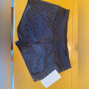 Lululemon Run Times Short   NWT